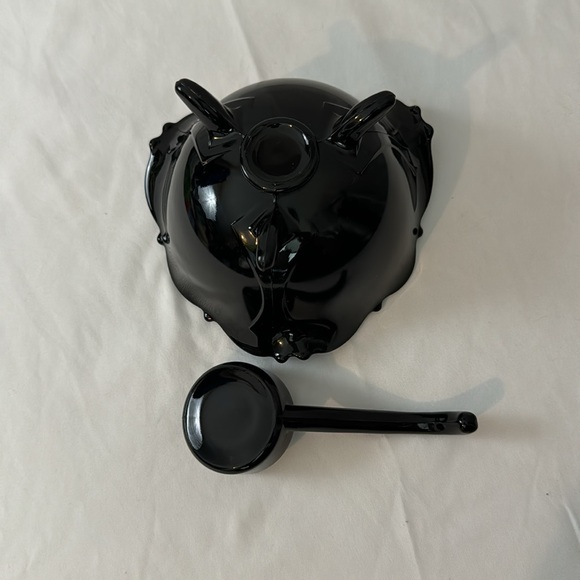 L.E. Smith Black Amethyst Vintage 3 Footed Condiment Bowl with Glass Ladle - Picture 5 of 11